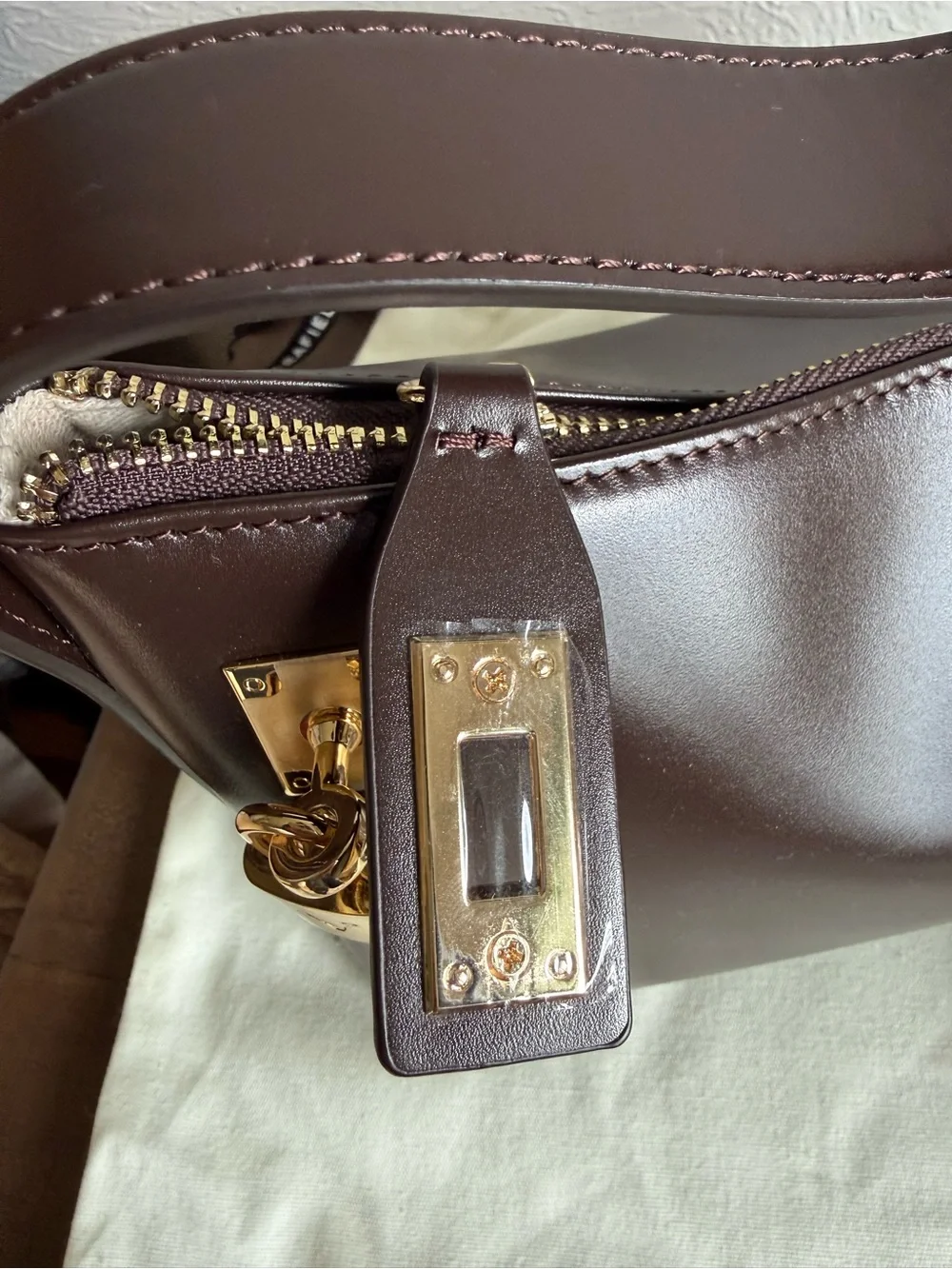 Verafied Gold Chocolate Hobo Bag, smooth leather. With crossbody extension - Picture 2 of 7